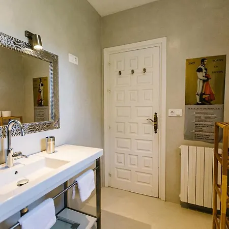 Authentic 3 Bedroom With Pool Villa Marbella